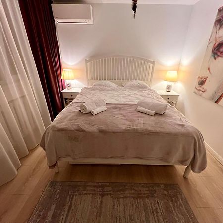 Modern & Cozy 2 Rooms Apartment Bucarest Esterno foto