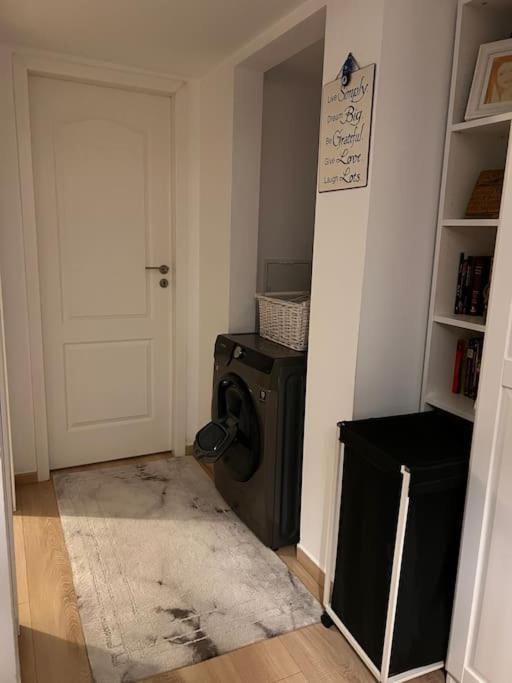 Modern & Cozy 2 Rooms Apartment Bucarest Esterno foto
