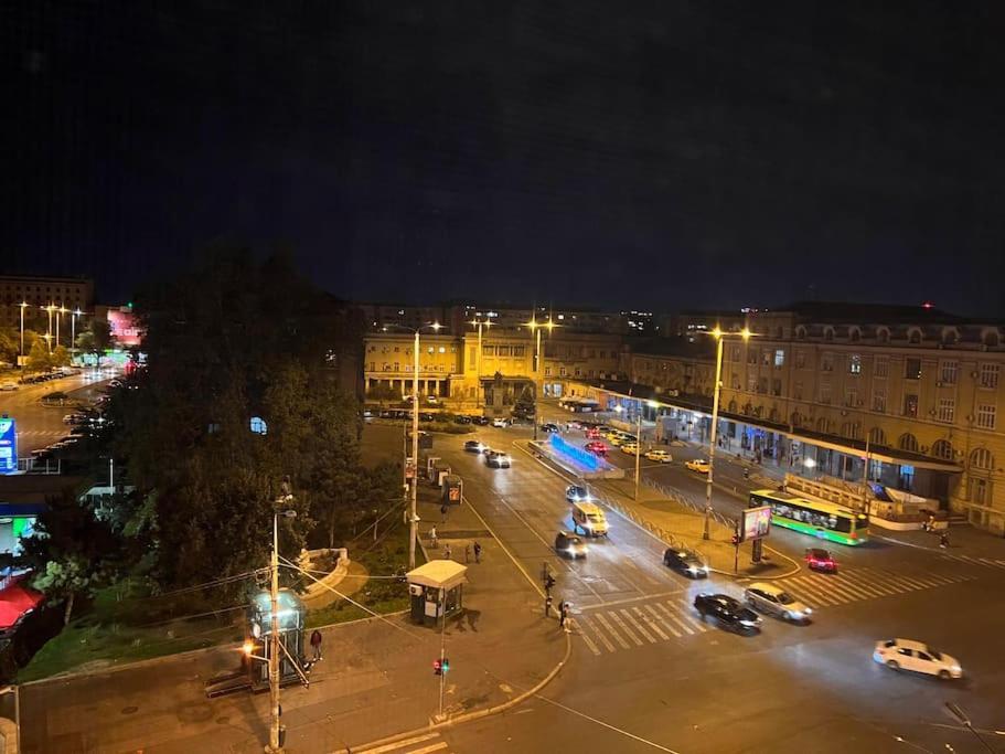 Modern & Cozy 2 Rooms Apartment Bucarest Esterno foto