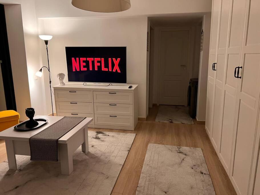 Modern & Cozy 2 Rooms Apartment Bucarest Esterno foto
